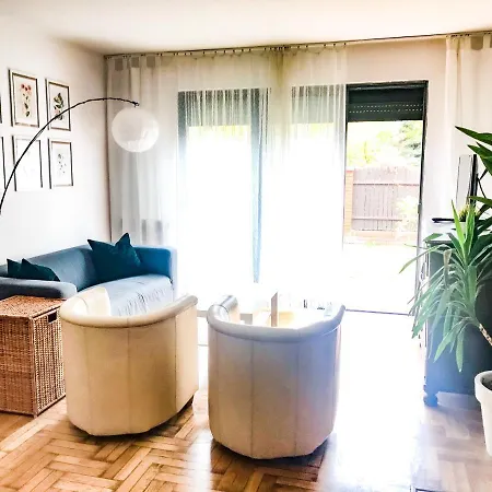 Duzy Dom W Cichej Okolicy Tatil Evi Varşova